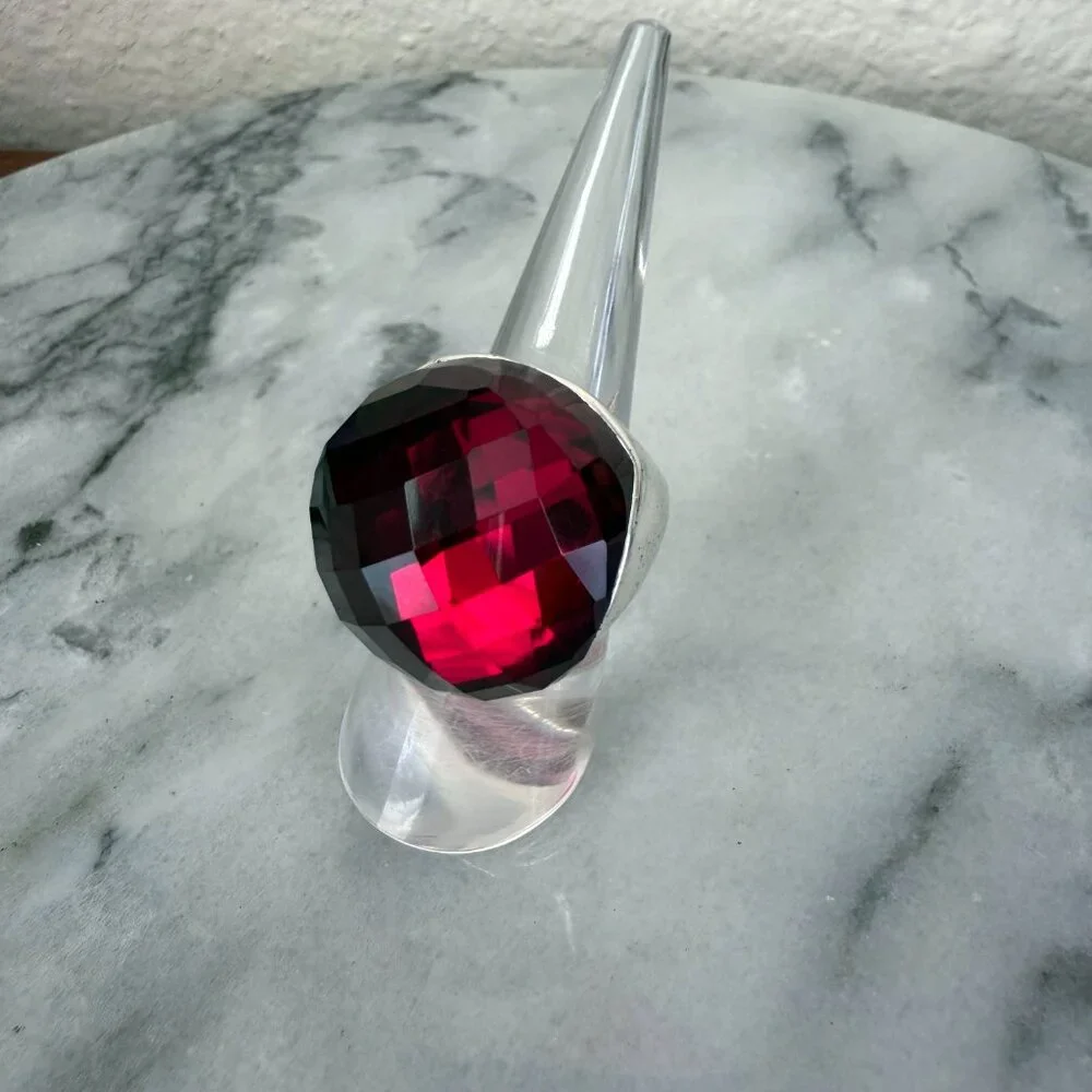 Huge Red / Deep Fuchsia Fun Statement Cocktail ring - 5.25 - Picture 14 of 16